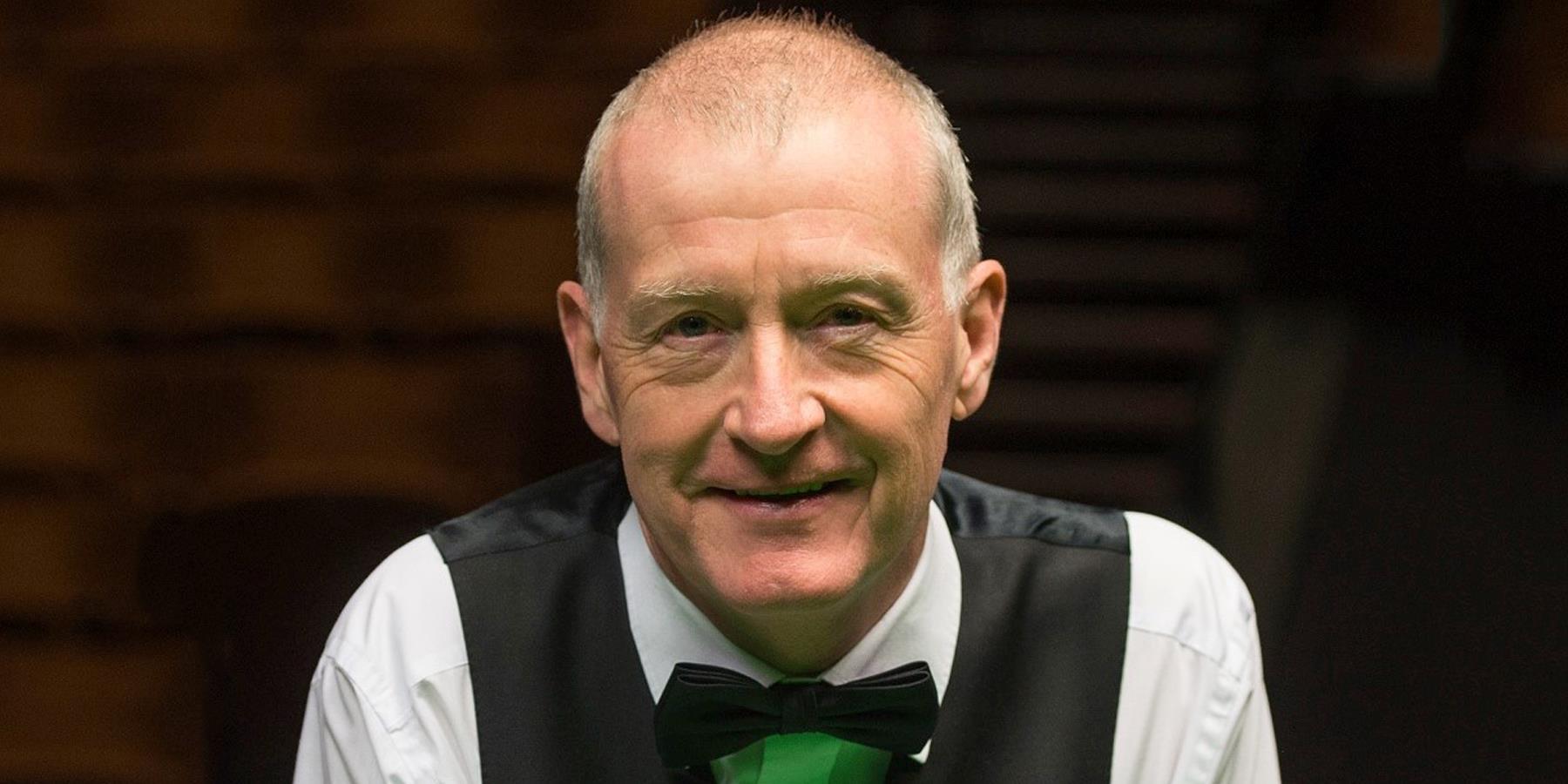 How tall is Steve Davis?